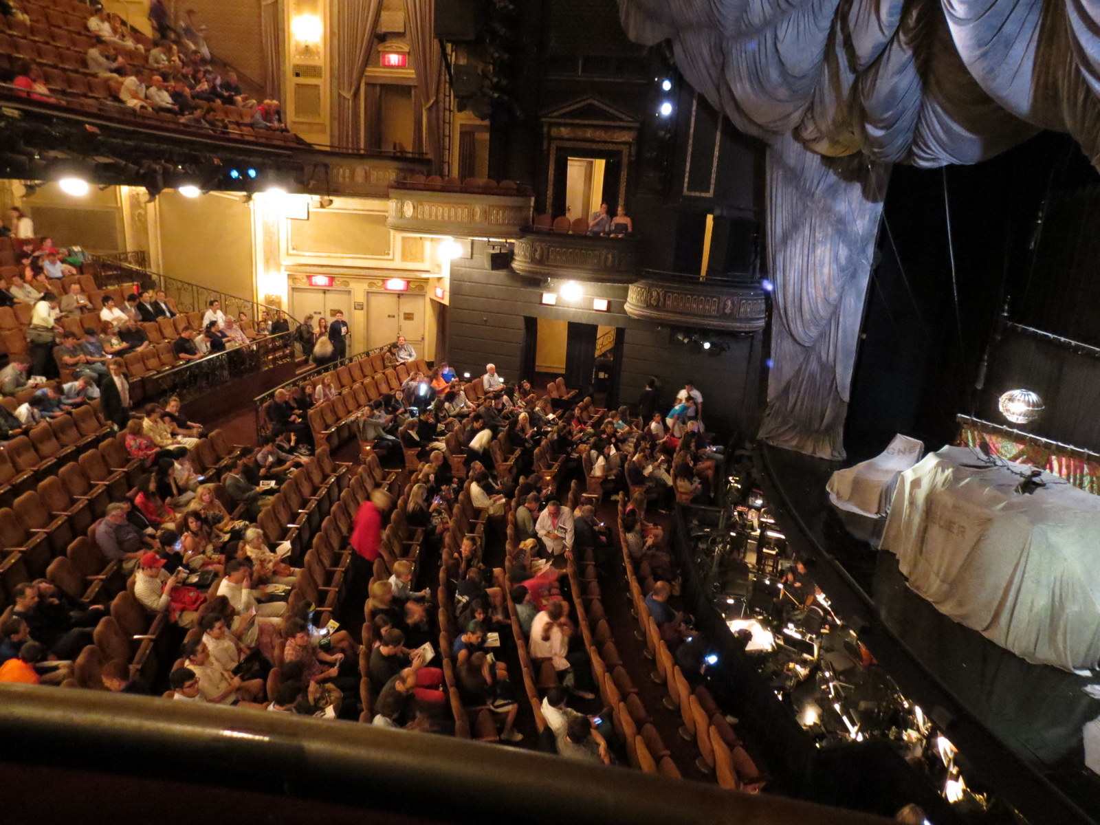 Phantom Majestic Theatre FRONT MEZZ Row A or B BWW Forum